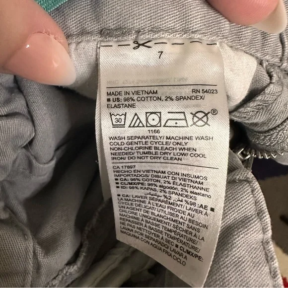 Stylish Kids Tan and Gray Shorts Bundle with Adjustable Waistbands Size 7 - Picture 3 of 3